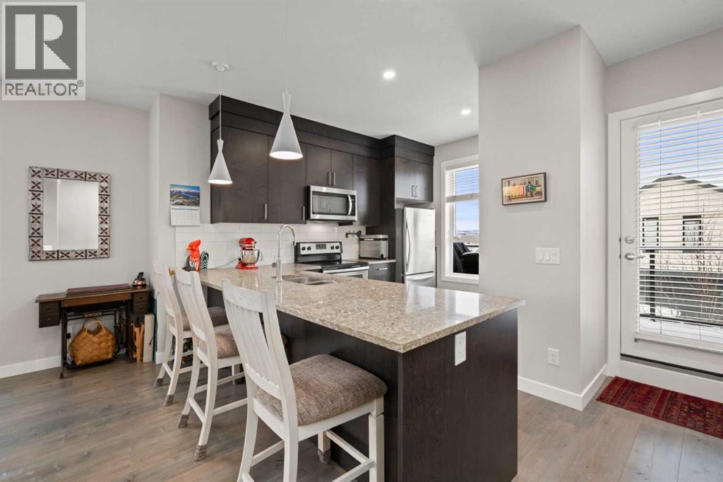 512 Drake Landing Wynd