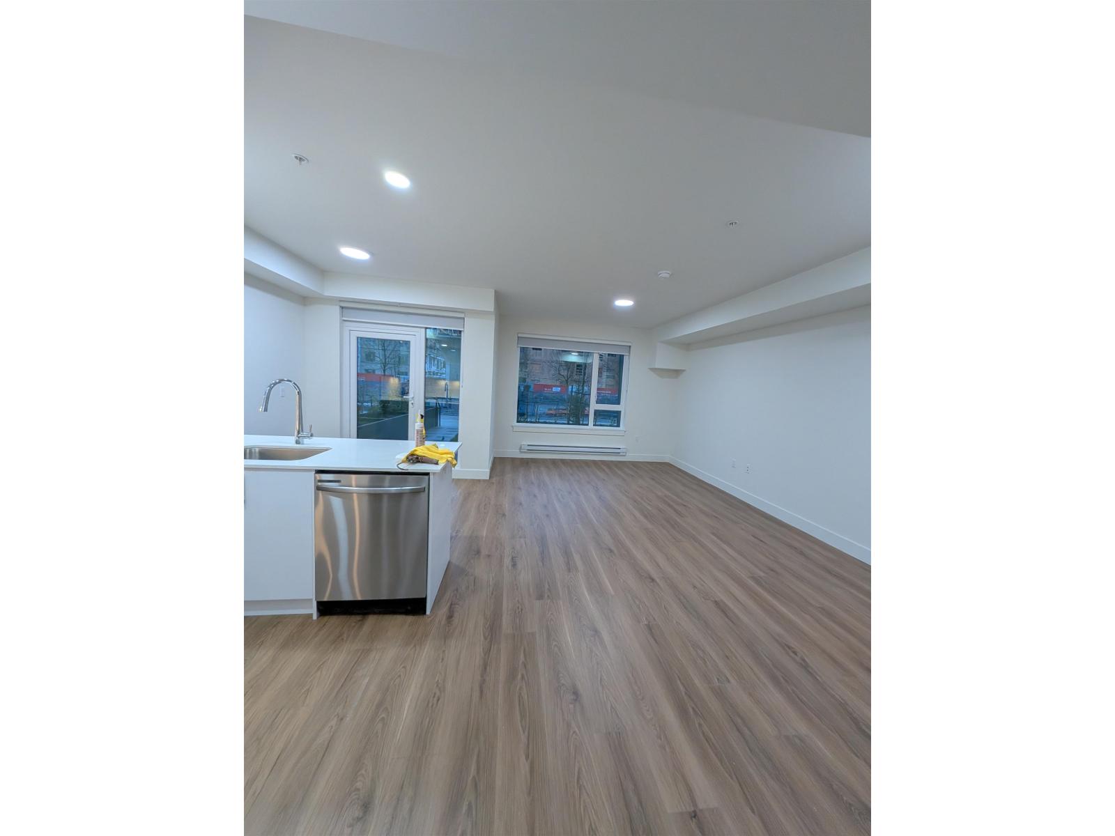 106 15739 FRASER HIGHWAY