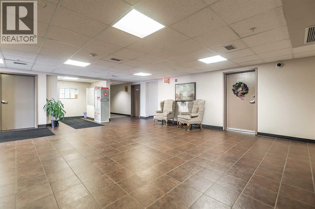 2132, 700 Willowbrook Road NW