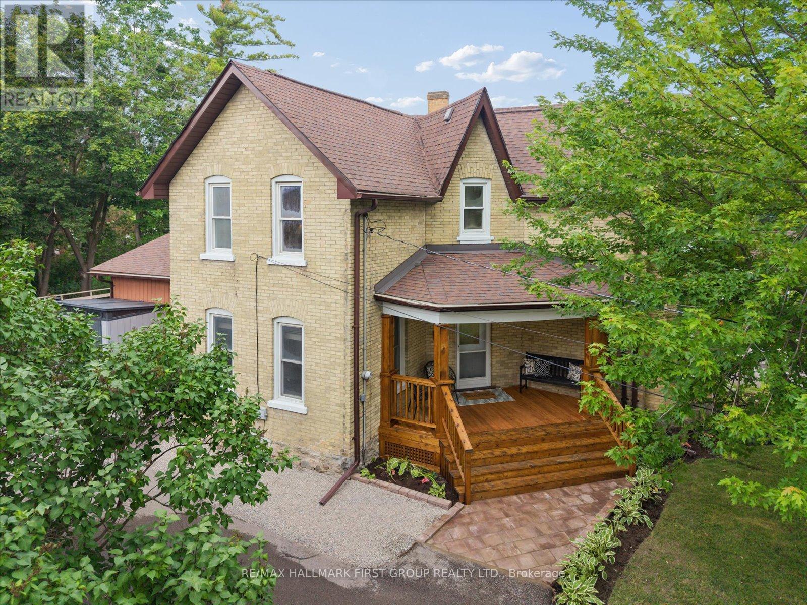 33 ADELAIDE STREET N