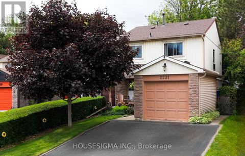 2231 LEOMINSTER DRIVE Burlington (Brant Hills) ON L7P3W8