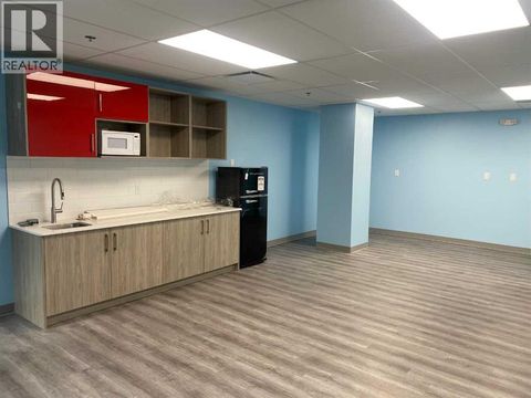 220, 634 6 Avenue SW Calgary AB T2P0S4