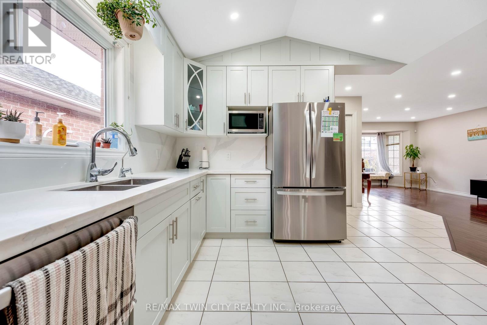 183 BUSH CLOVER CRESCENT