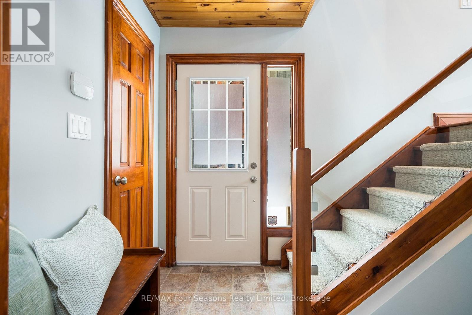 41 - 214 BLUESKI GEORGE CRESCENT