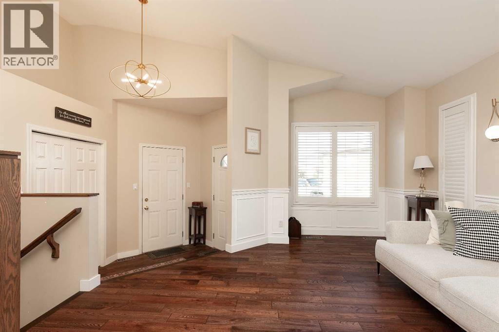 86 Peigan Court W