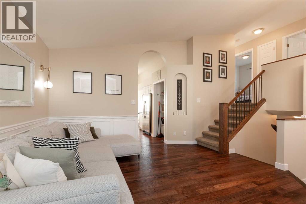86 Peigan Court W
