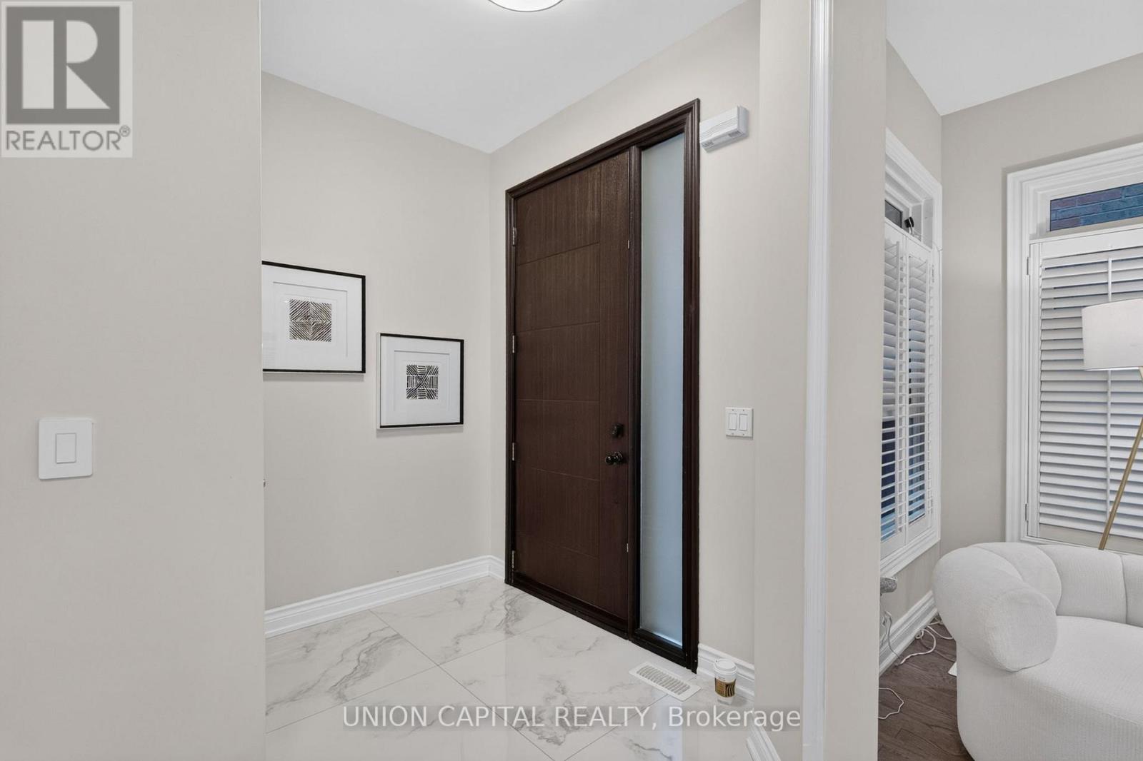 9 BALLYMORE DRIVE