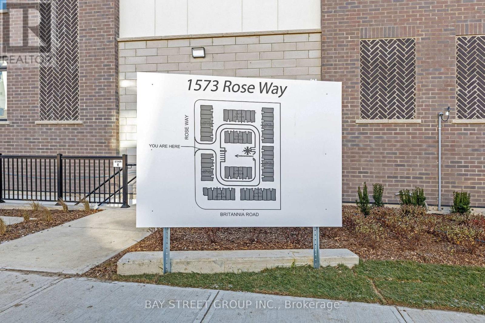 111 - 1573 ROSE WAY