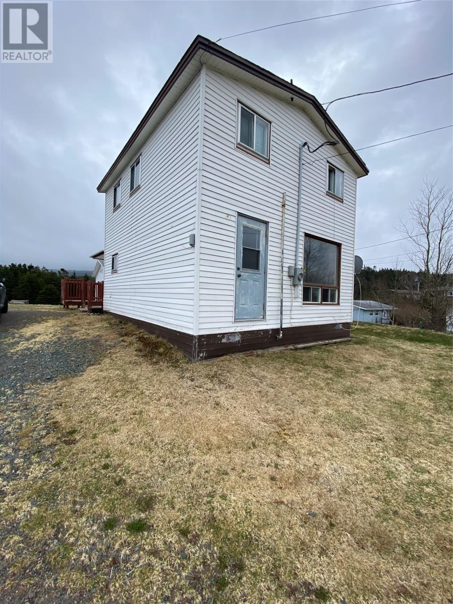 105 Creston Boulevard