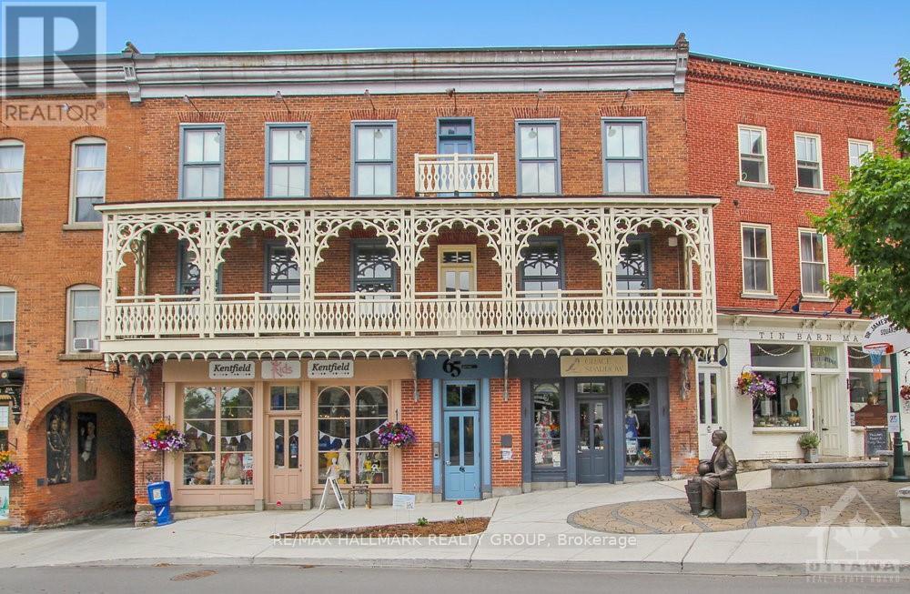 206 - 65 MILL STREET