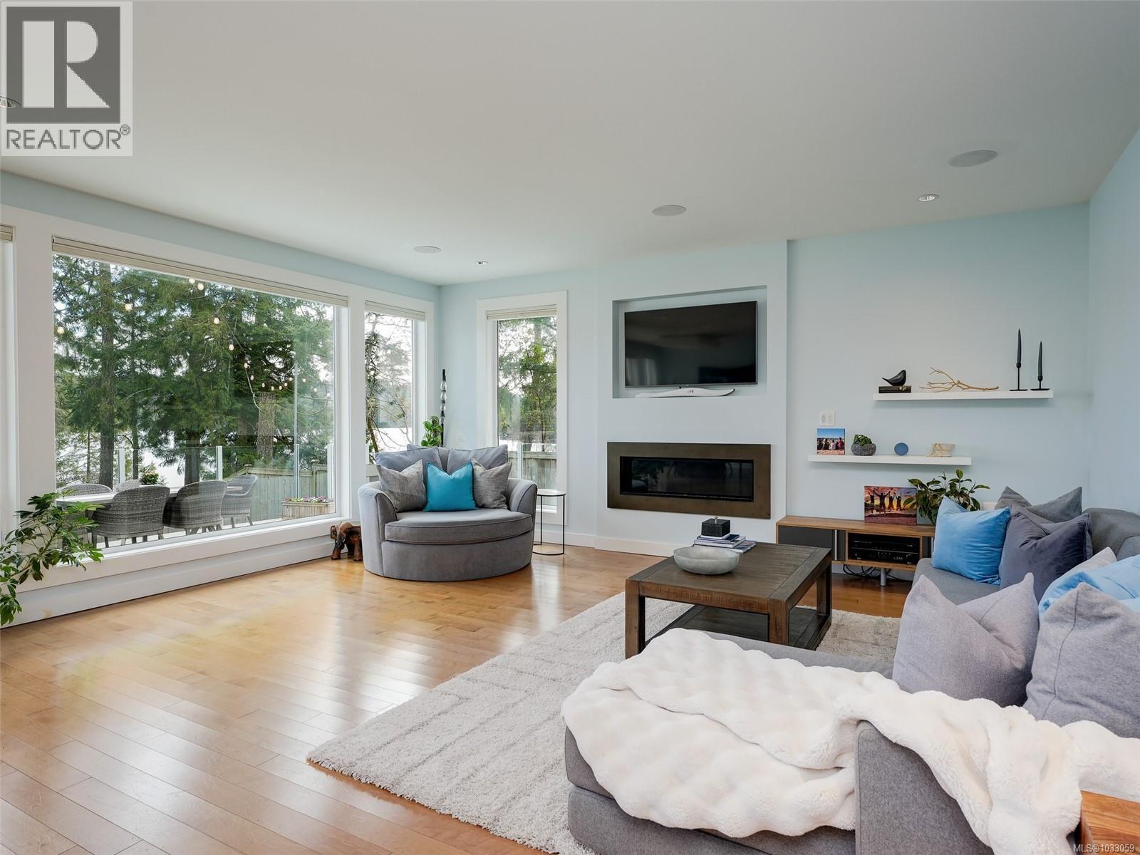 4885 Prospect Lake Rd