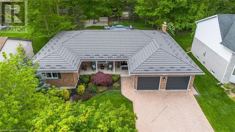 360 NORTHLAKE Drive Waterloo ON N2V1W7