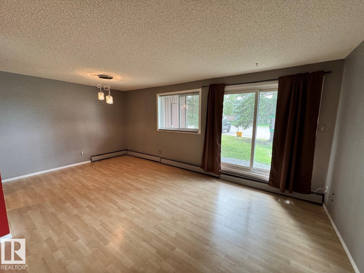#101 2303 119 ST NW