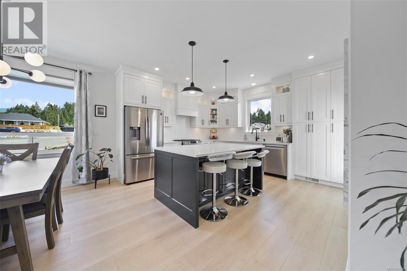3204 Fernwood Lane