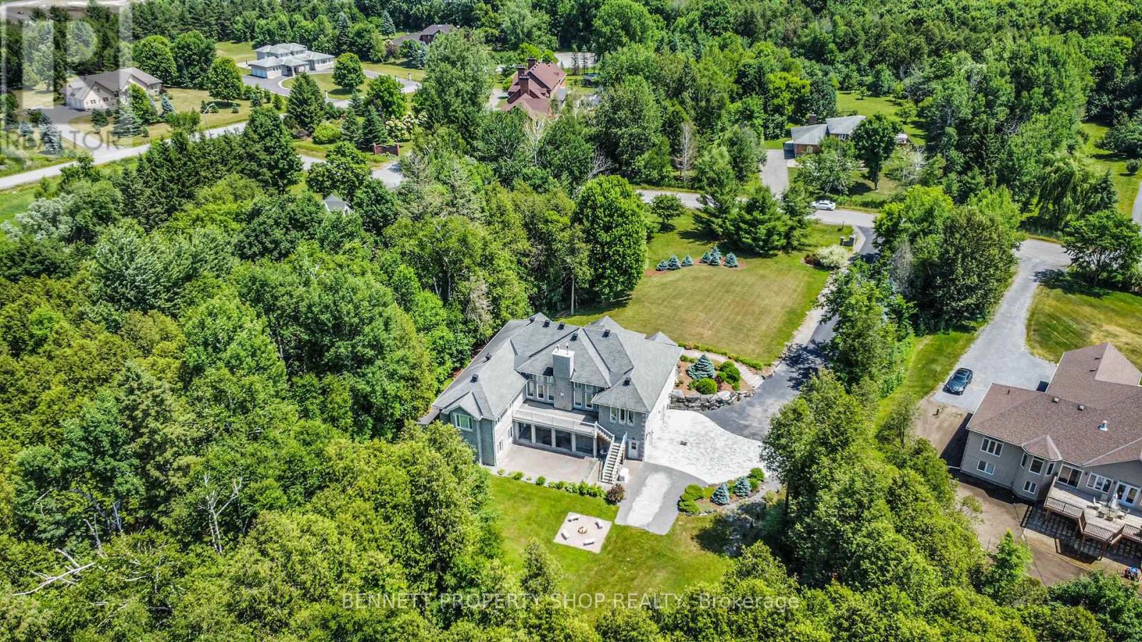 17 PANANDRICK VIEW DRIVE