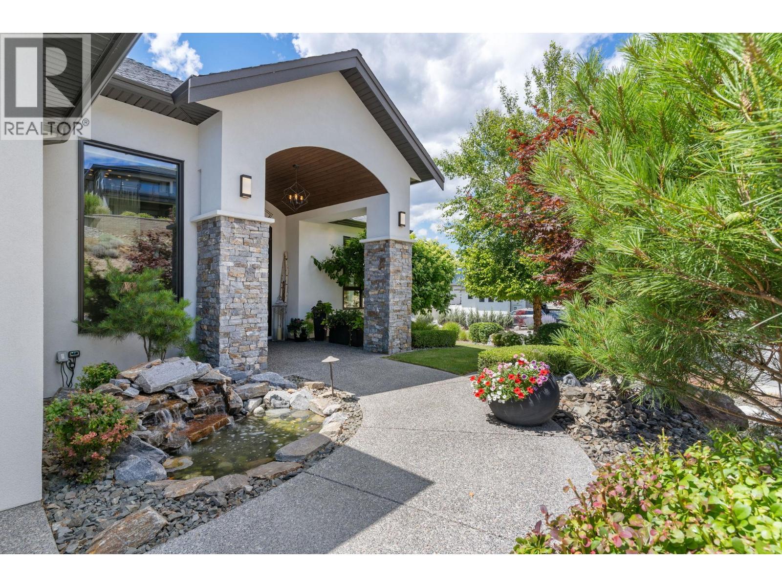 3350 Vineyard View Drive