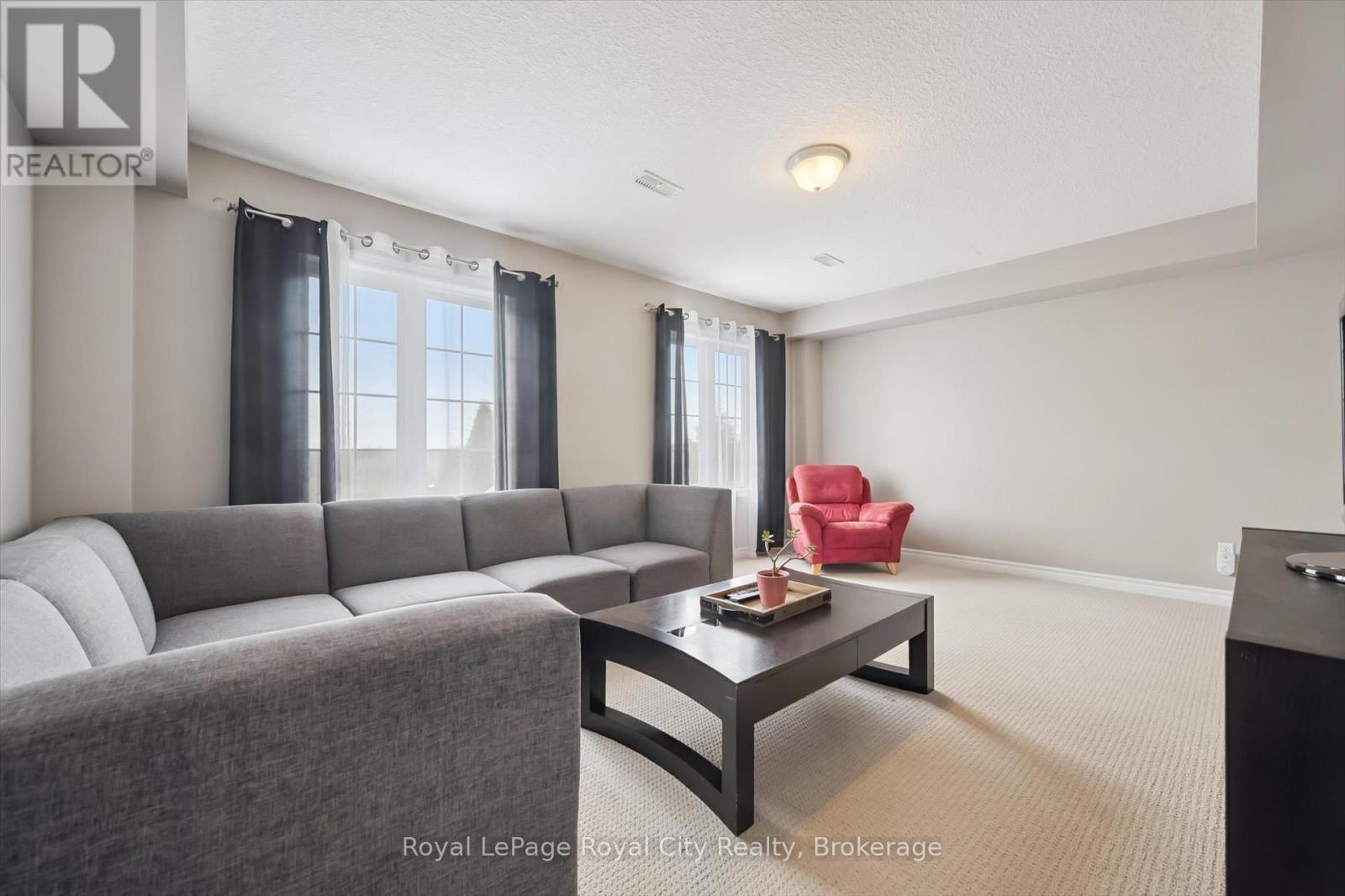 28B - 15 CARERE CRESCENT