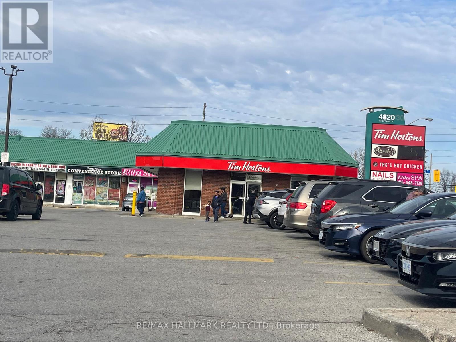 UNIT 25 - 4820 SHEPPARD AVE. EAST AVENUE