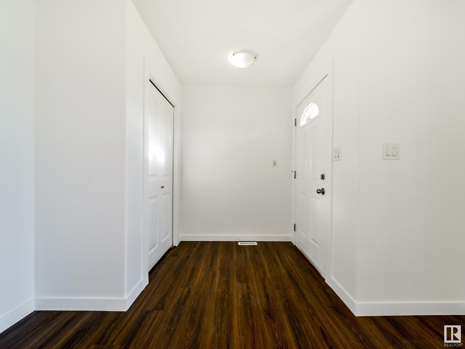11721 80 ST NW