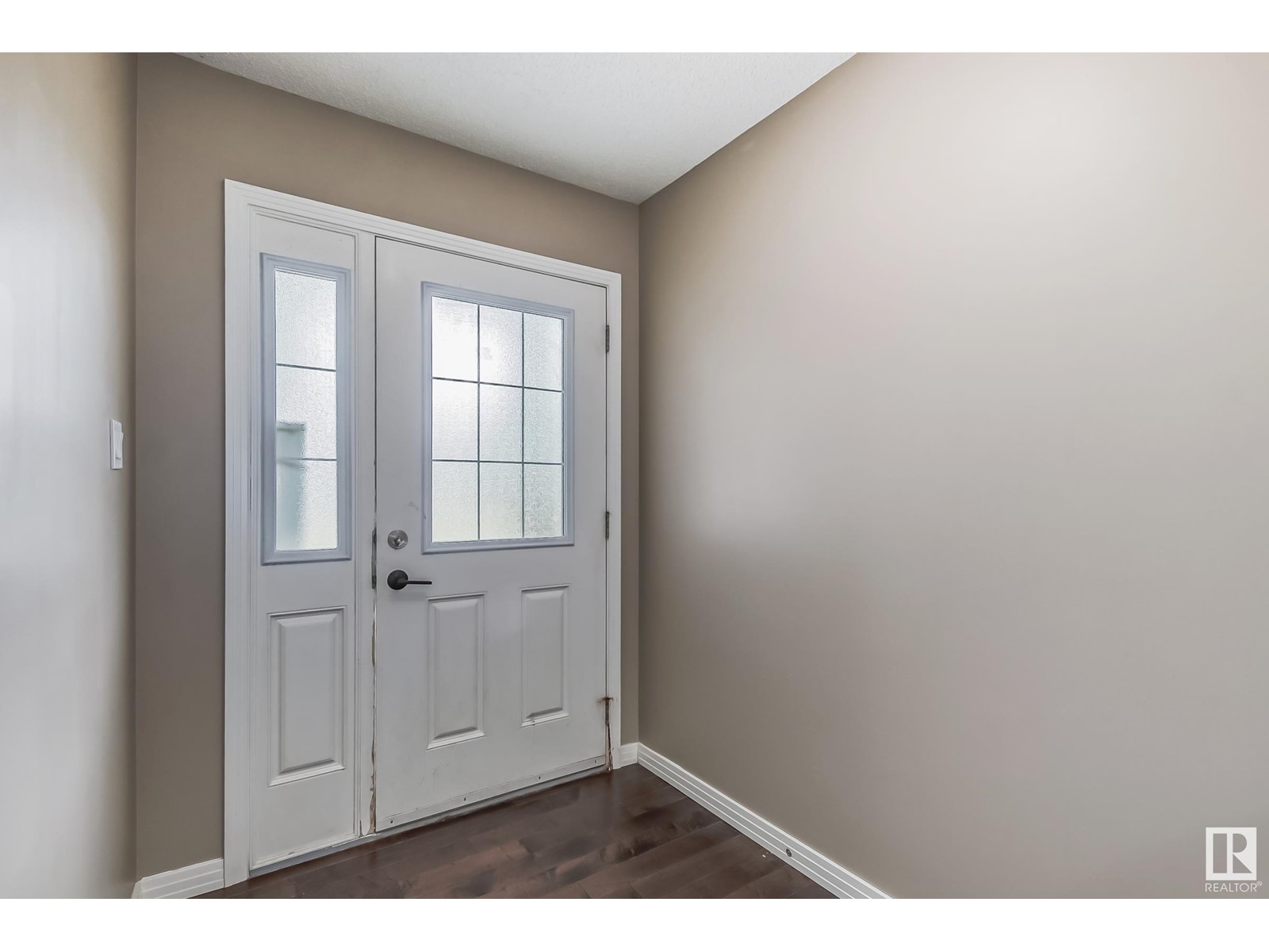17308 76 ST NW
