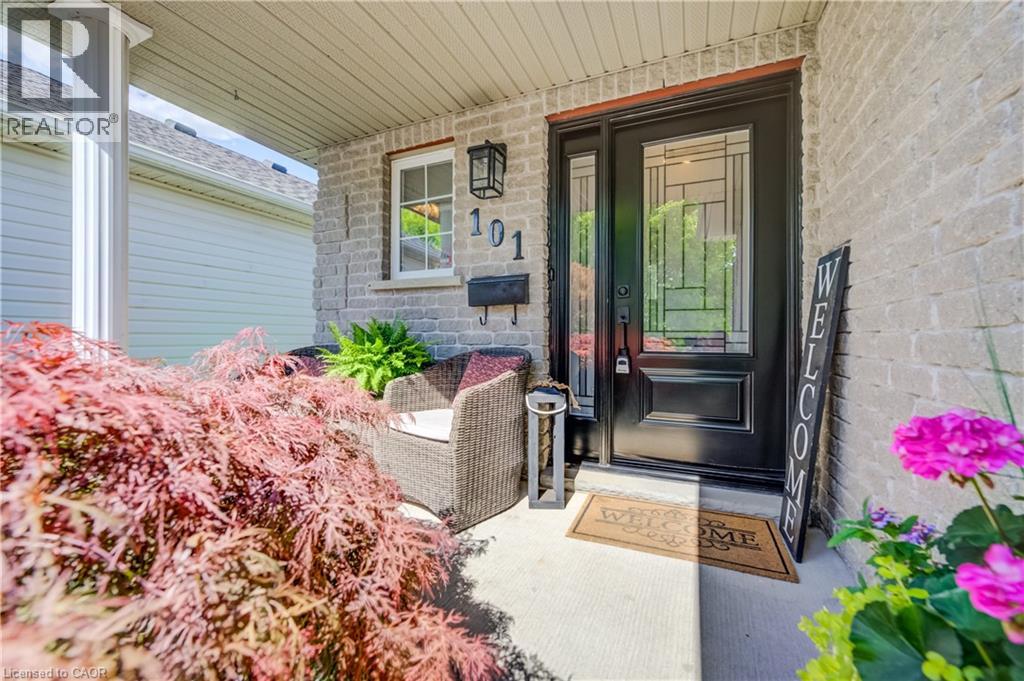 101 EDGEMERE Drive