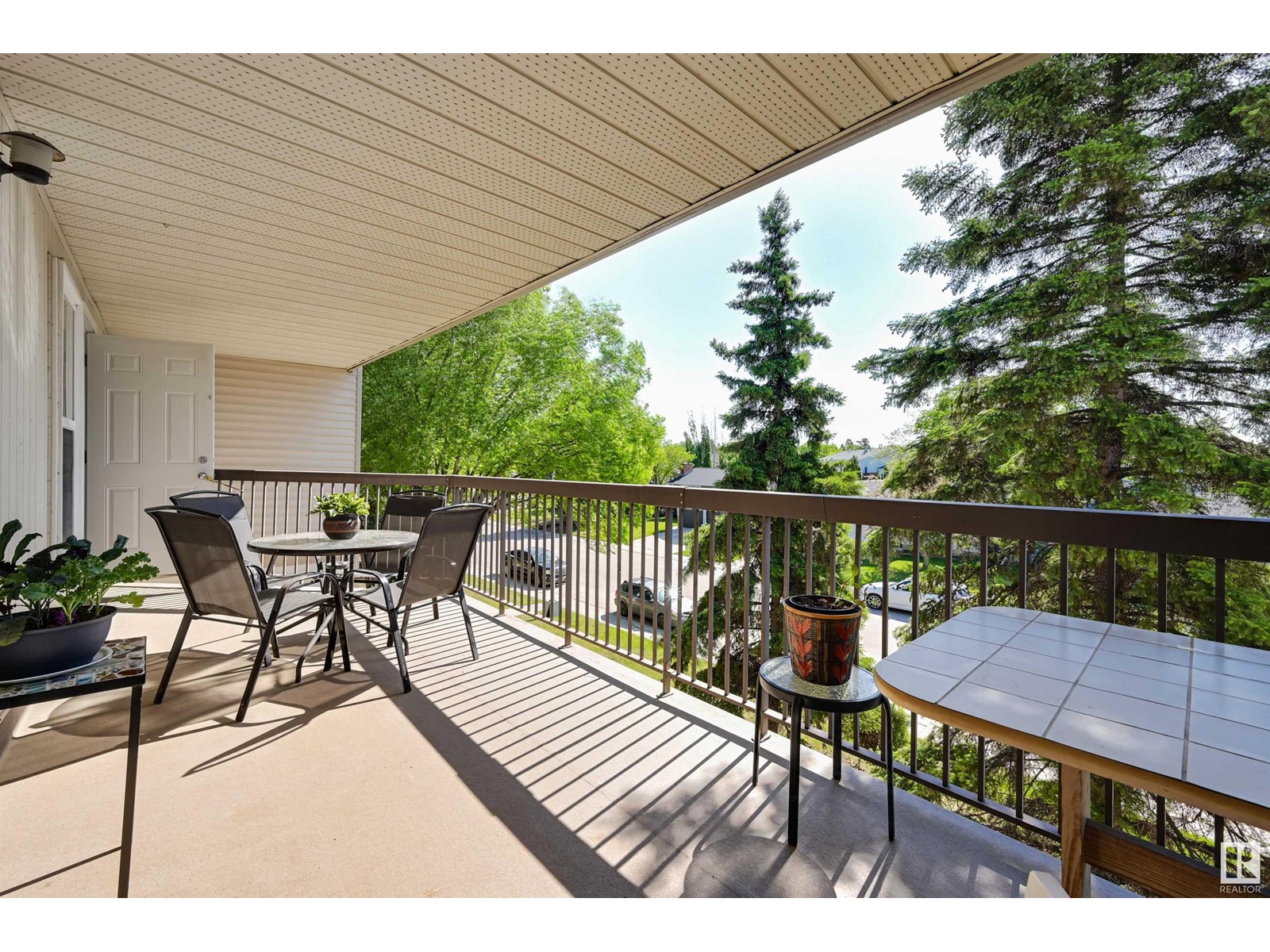 #301 2908 105A ST NW