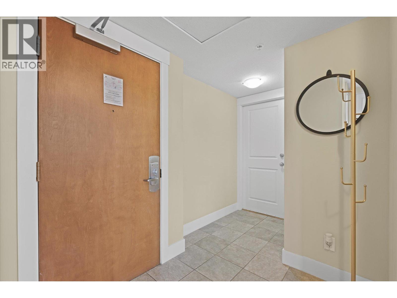 4205 Gellatly Road Unit# 301