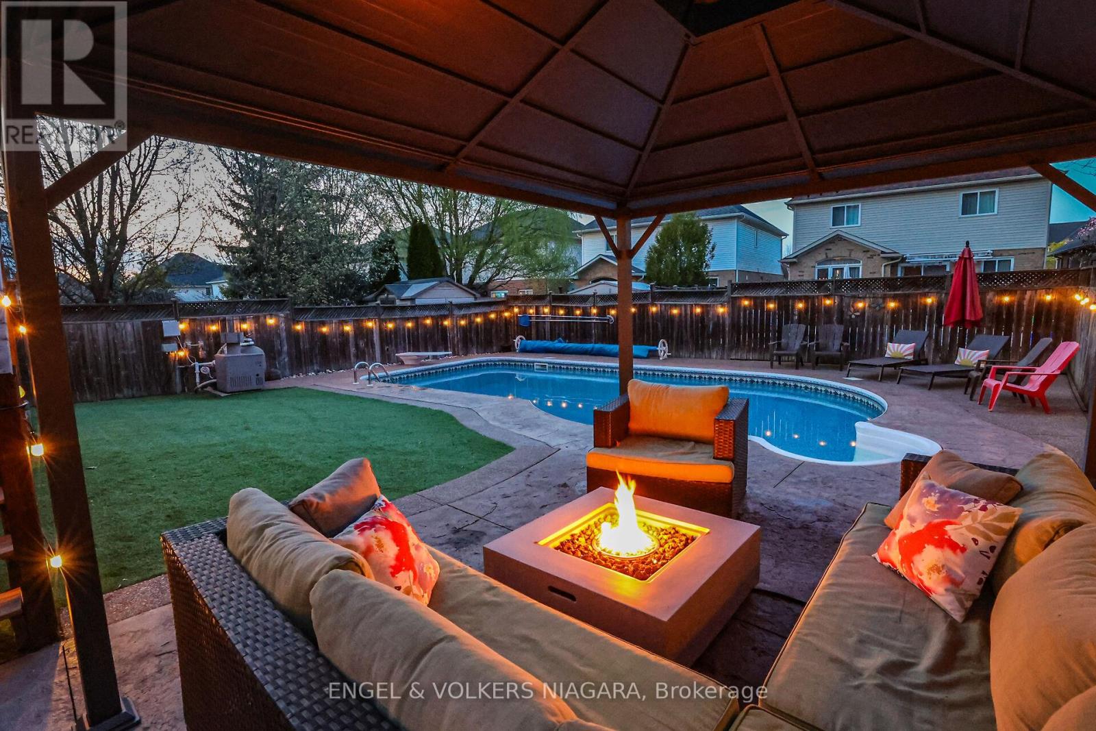 31 CHARDONNAY PLACE