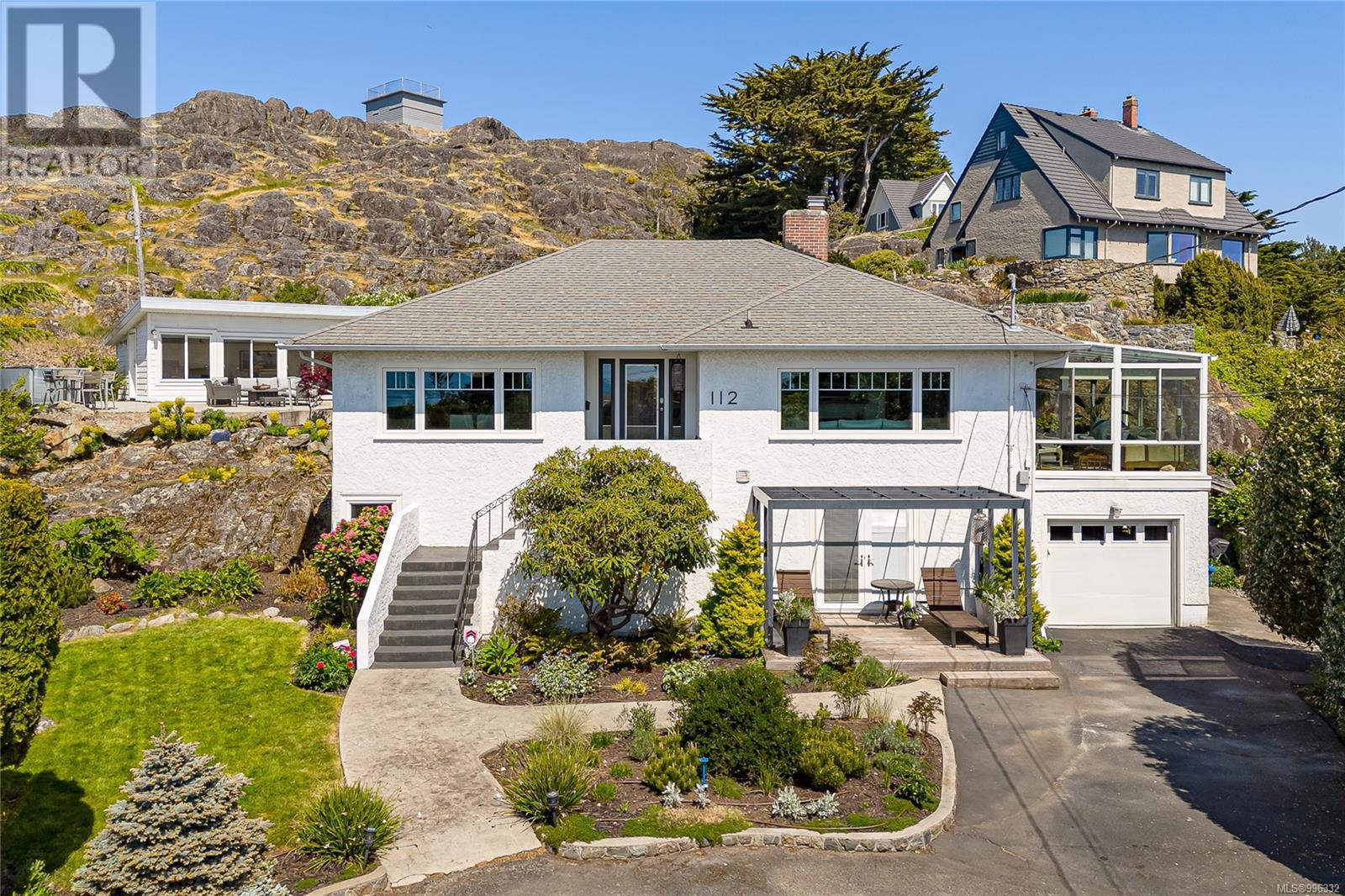 112 Prince Edward Dr
