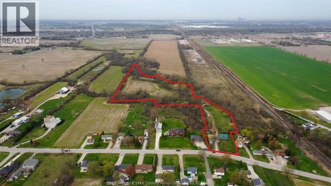 453 ELMSTEAD Lakeshore ON N8N2L9