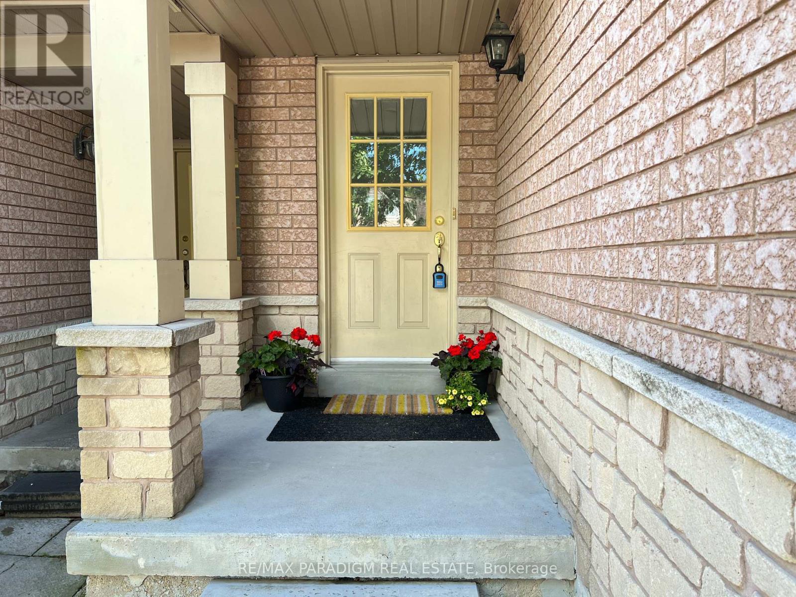 52 - 5420 FALLINGBROOK DRIVE