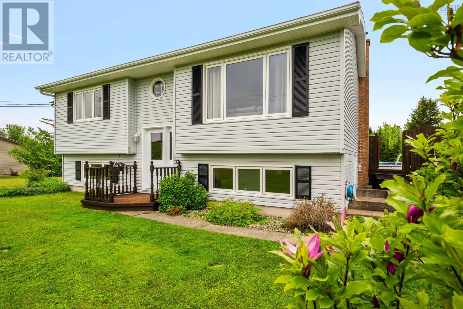 32 O'Connell Drive