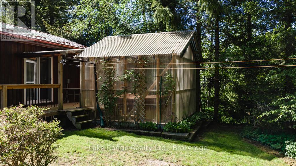 216 KICKAPOO DRIVE