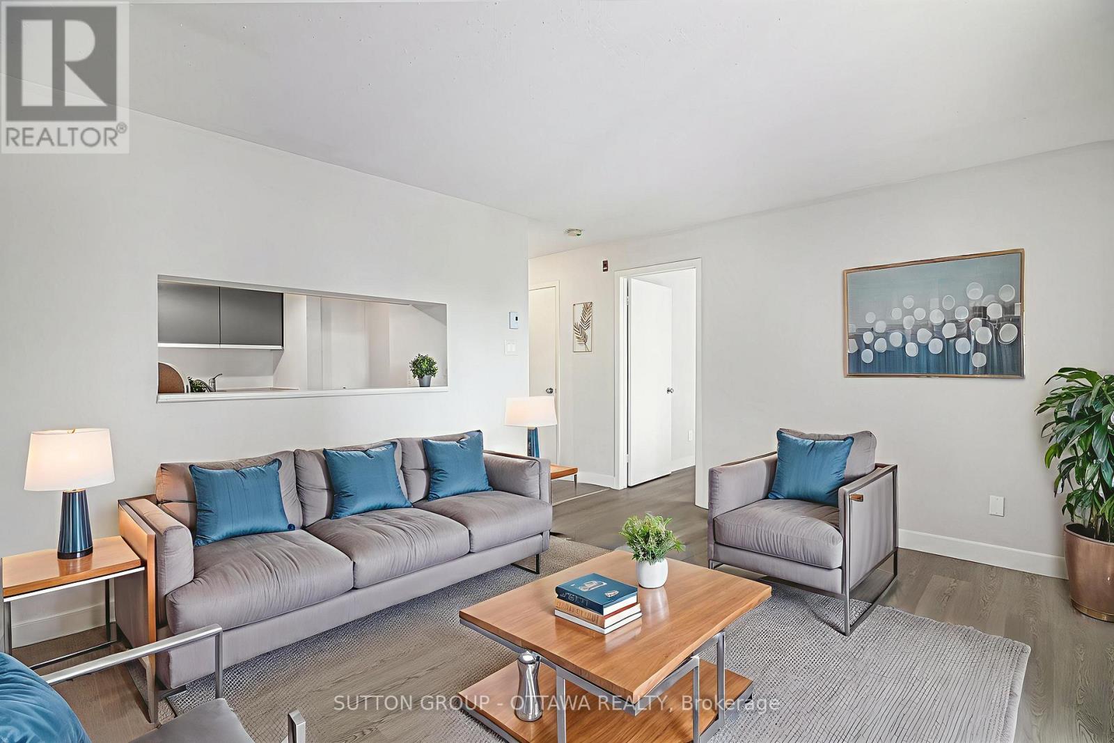 314 - 270 BRITTANY DRIVE