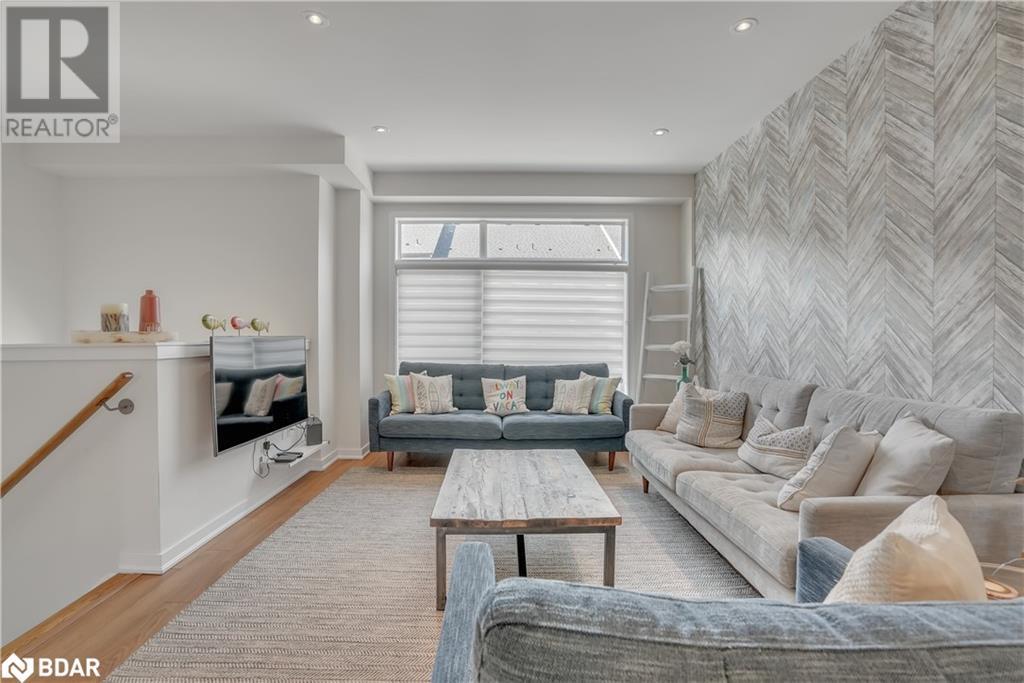 11 BREMONT Way