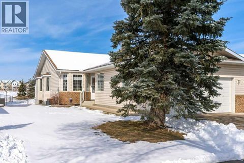 729 Riverside Drive NW High River AB T1V1S3