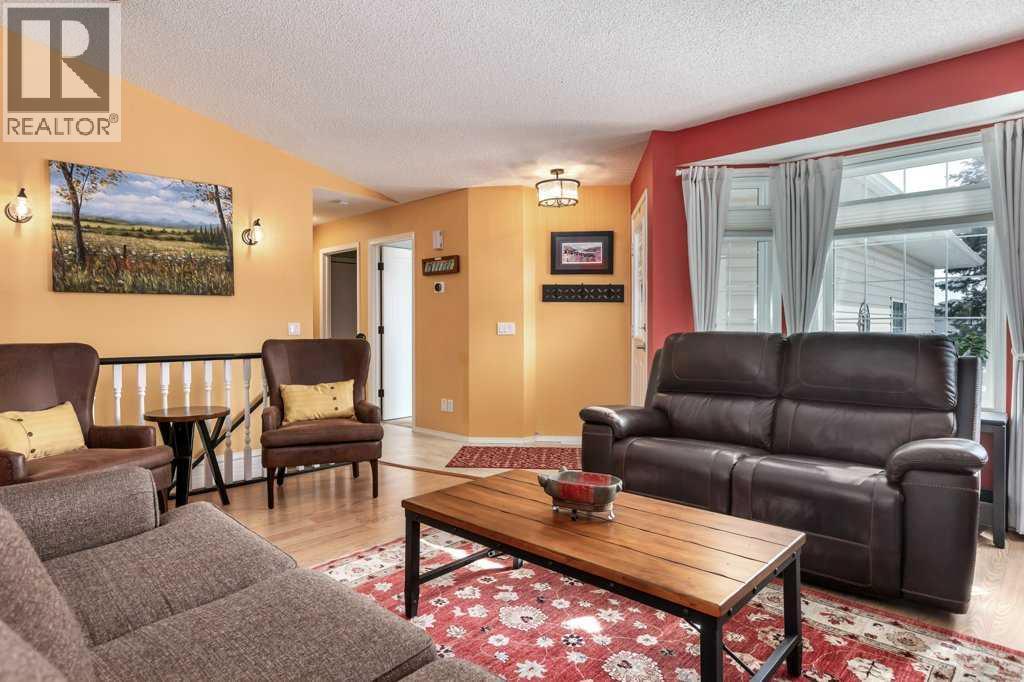 729 Riverside Drive NW