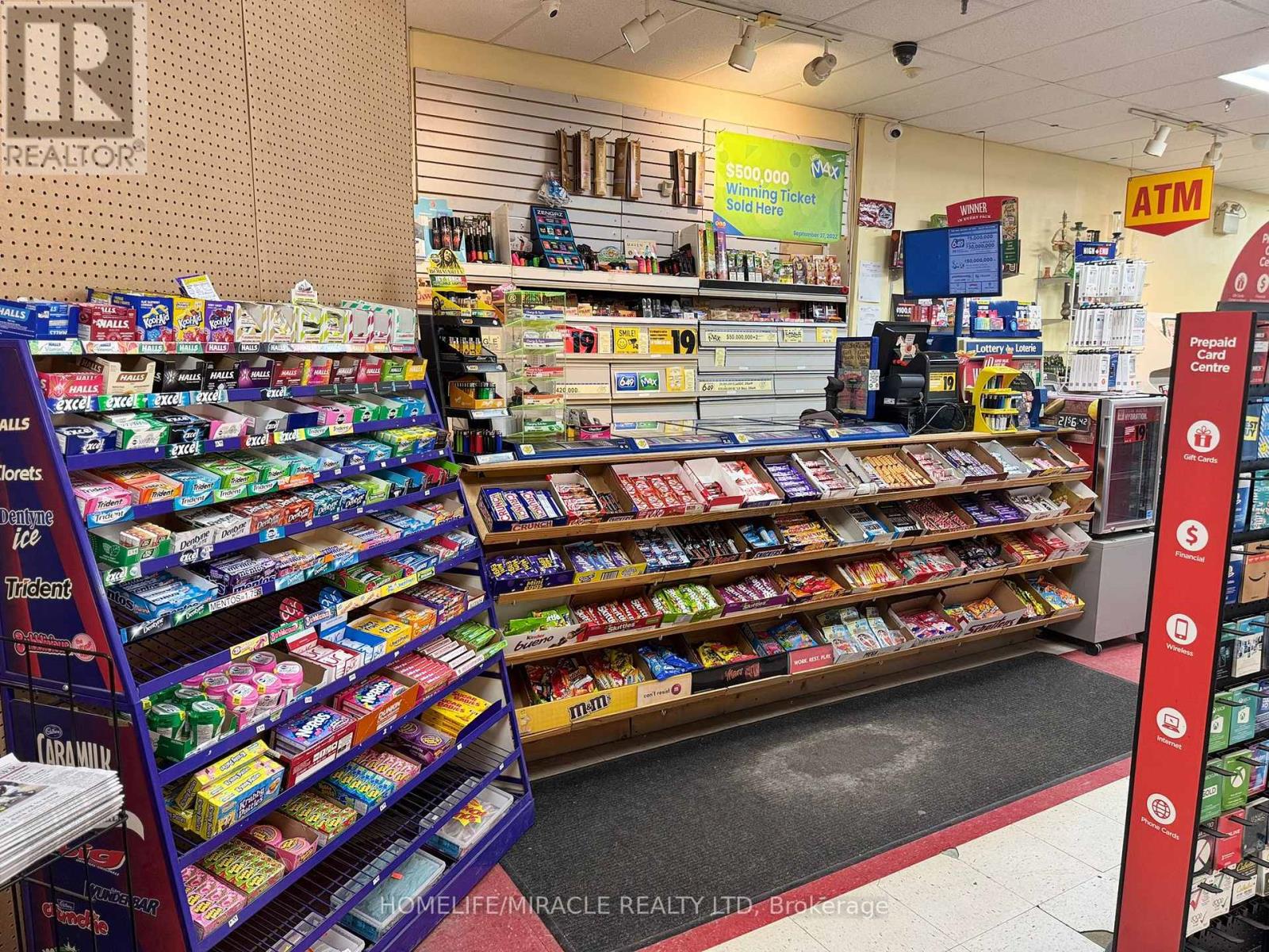 7 - 20 WOODLAWN ROAD E