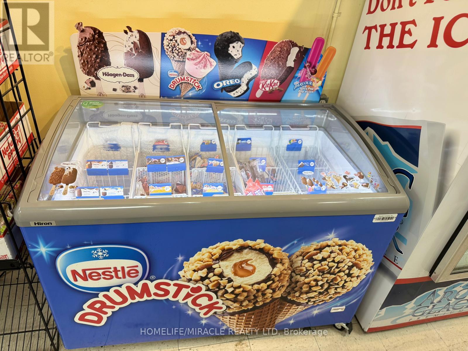 7 - 20 WOODLAWN ROAD E