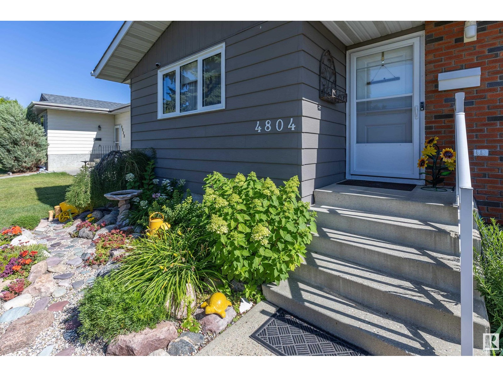 4804 11A AV NW