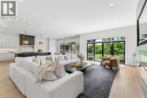 95 PONDCLIFFE Drive Kitchener ON N2R0M3