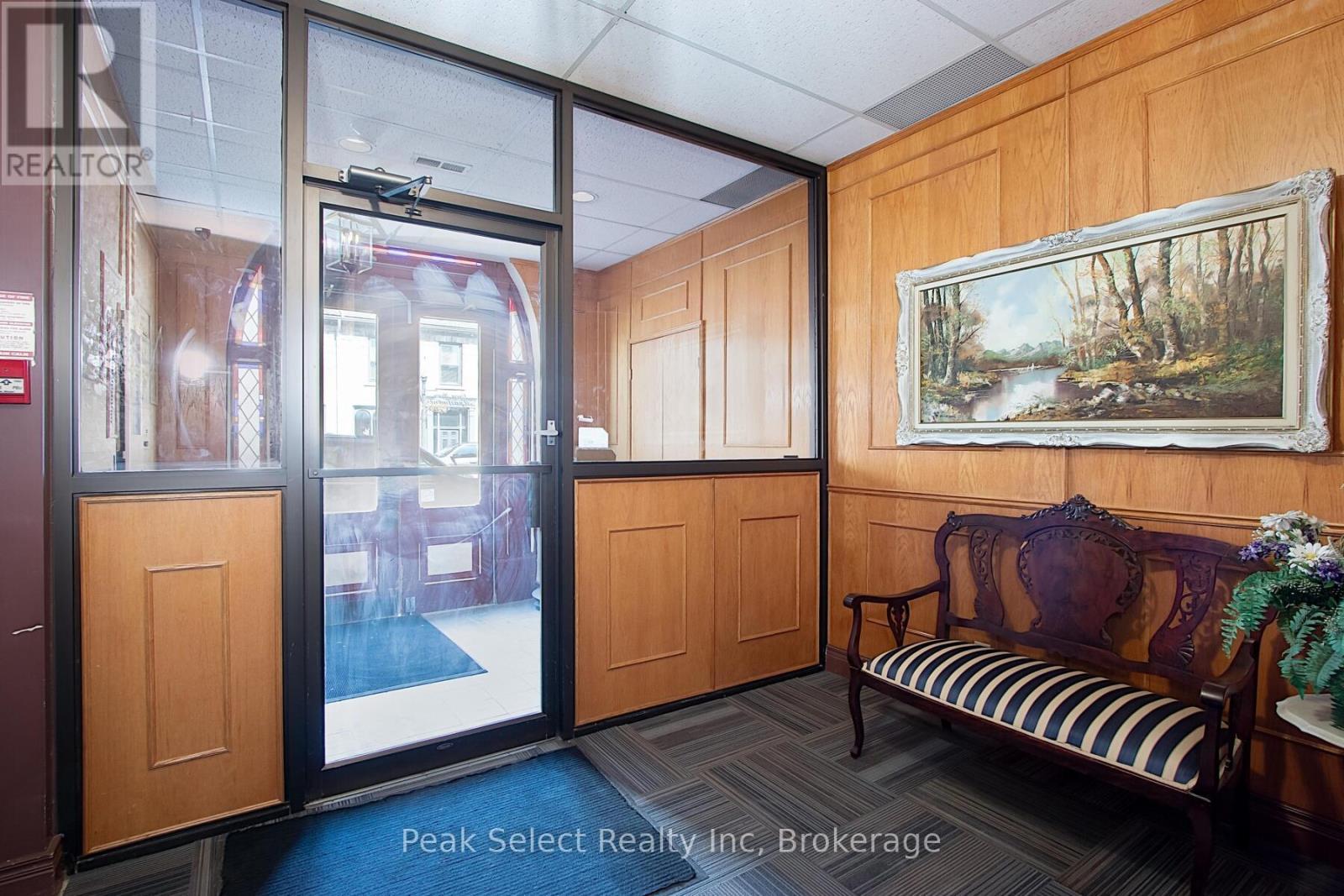 46 - 20 WATER STREET S