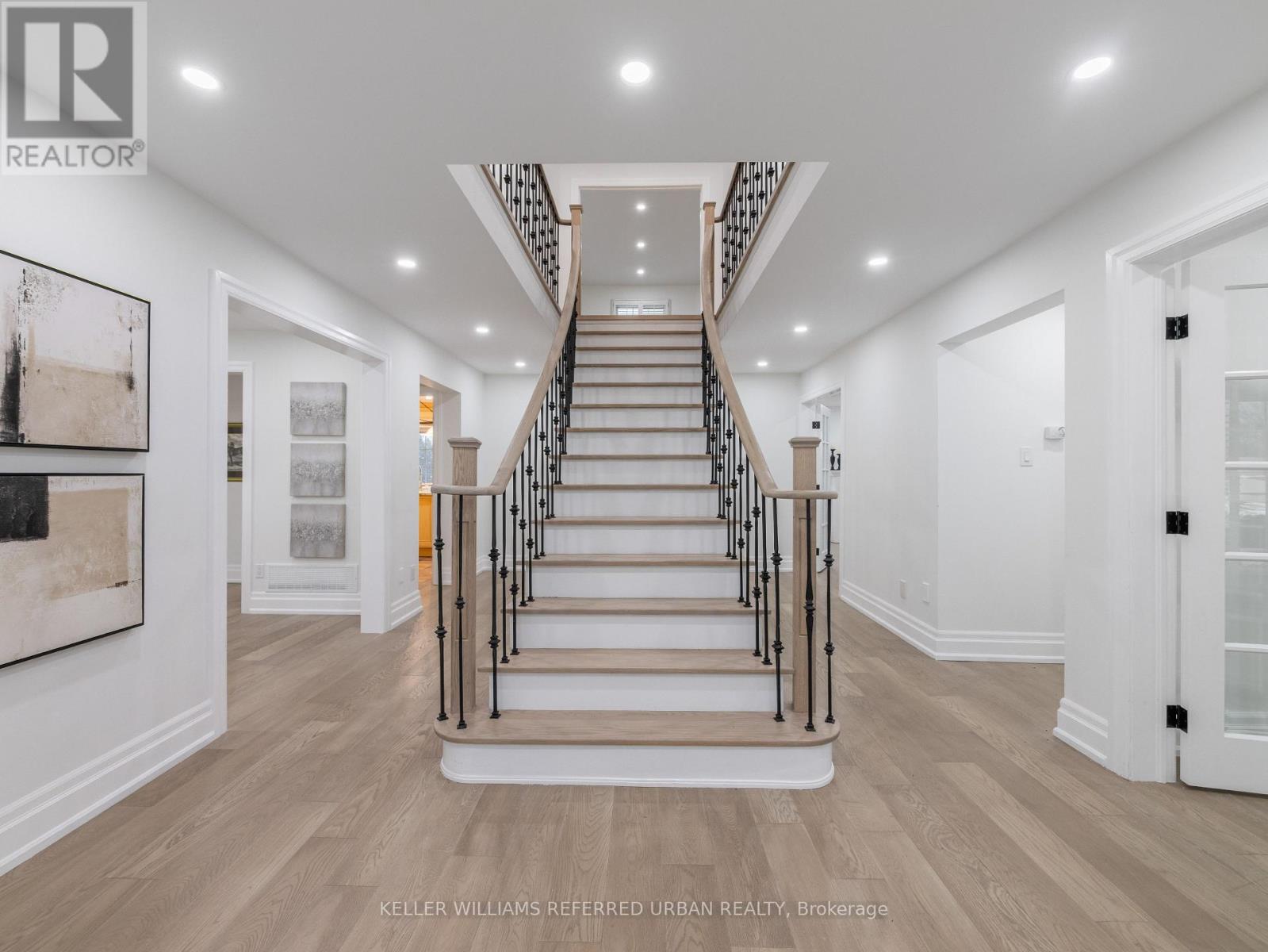 17 SLEEPY HOLLOW LANE