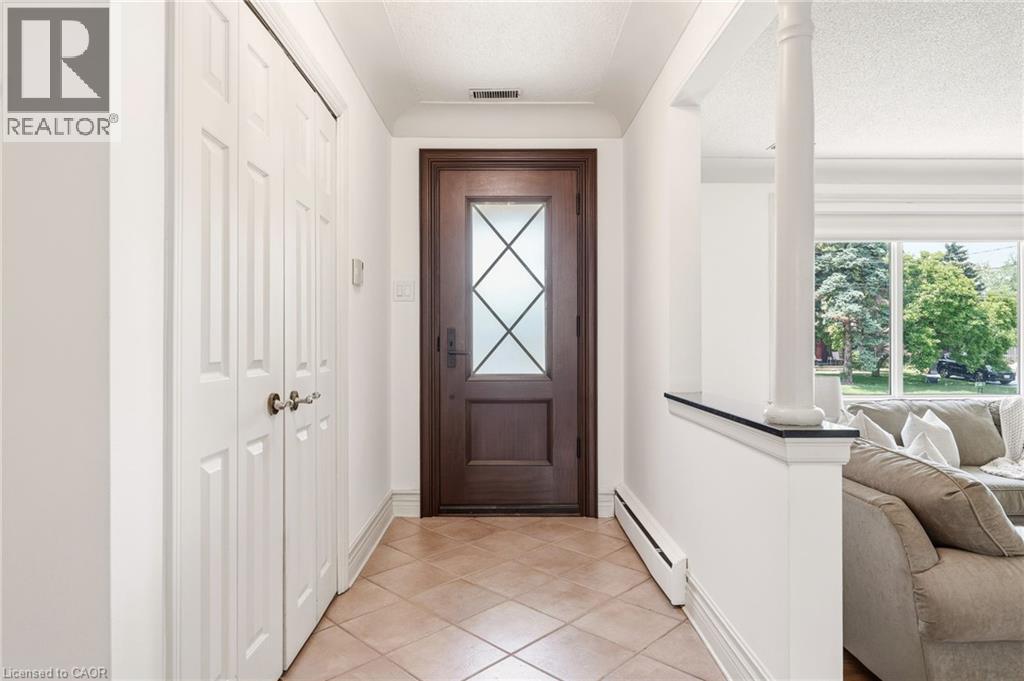 27 BRENTWOOD Drive