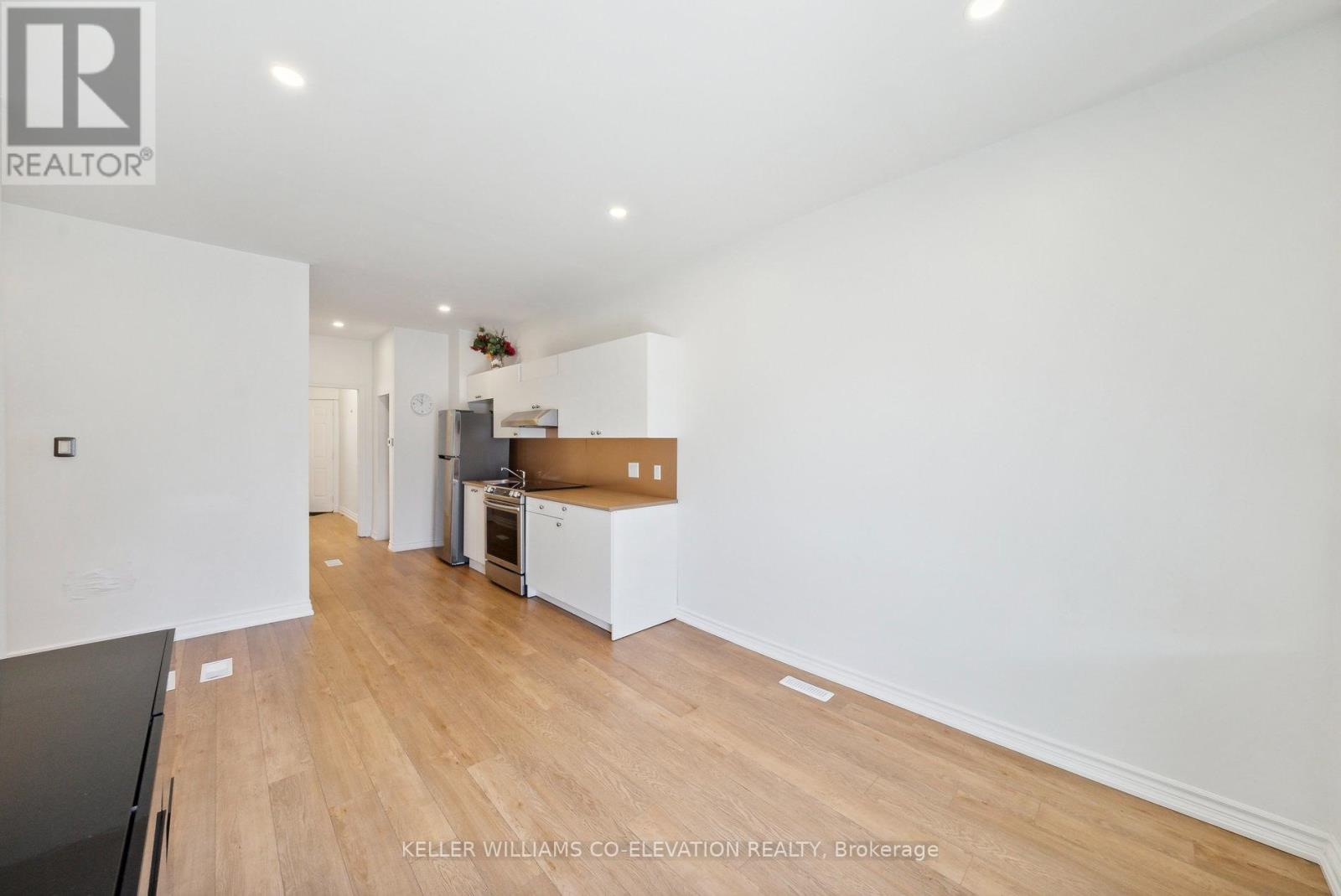 681 SCARLETT ROAD