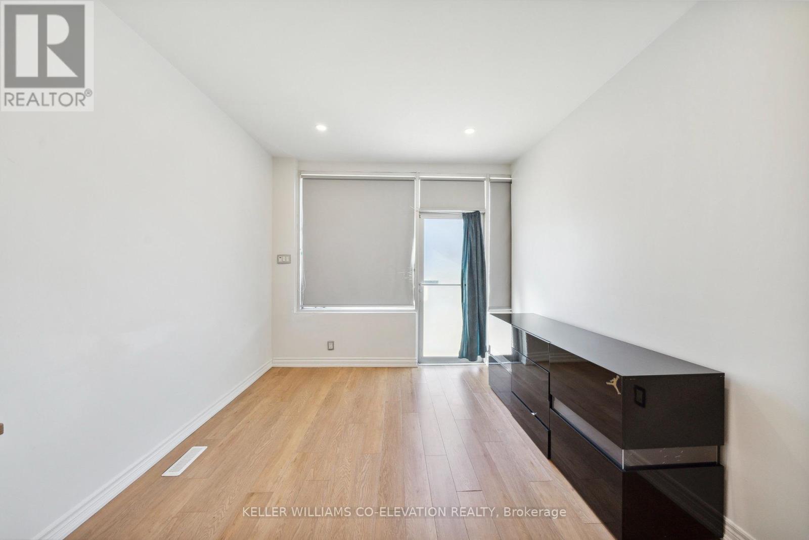 681 SCARLETT ROAD