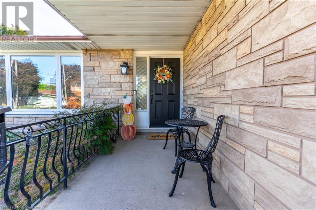 59 REGENT Avenue