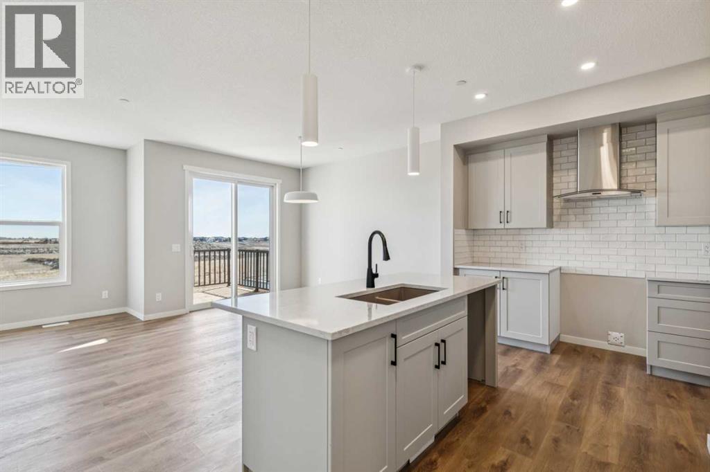 338 Hotchkiss Manor SE