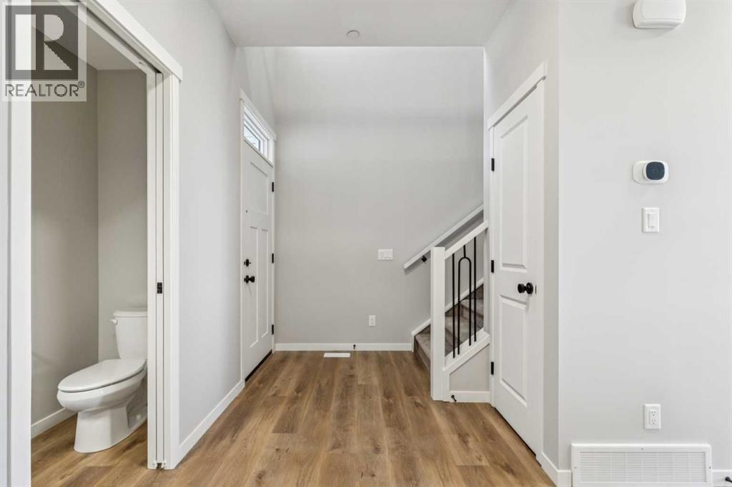 338 Hotchkiss Manor SE