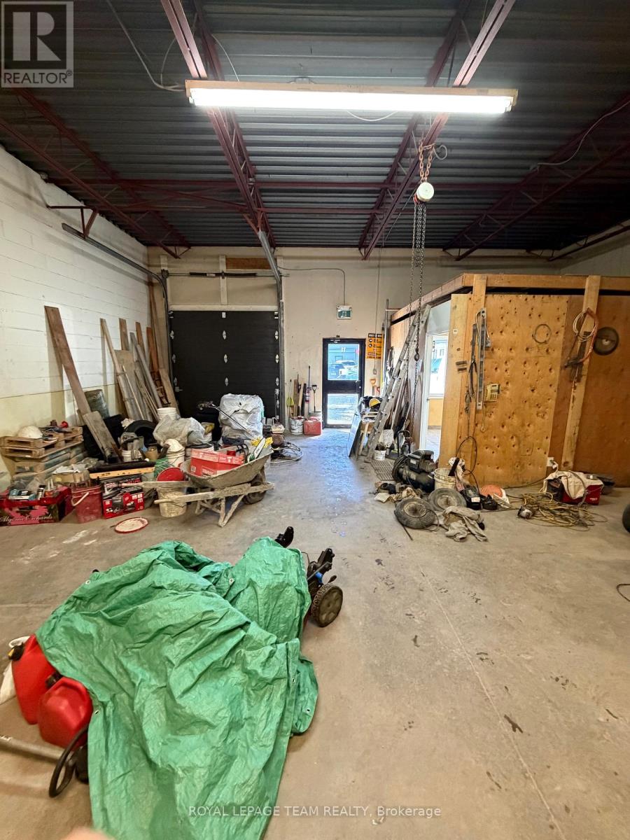 11 - 174 COLONNADE ROAD